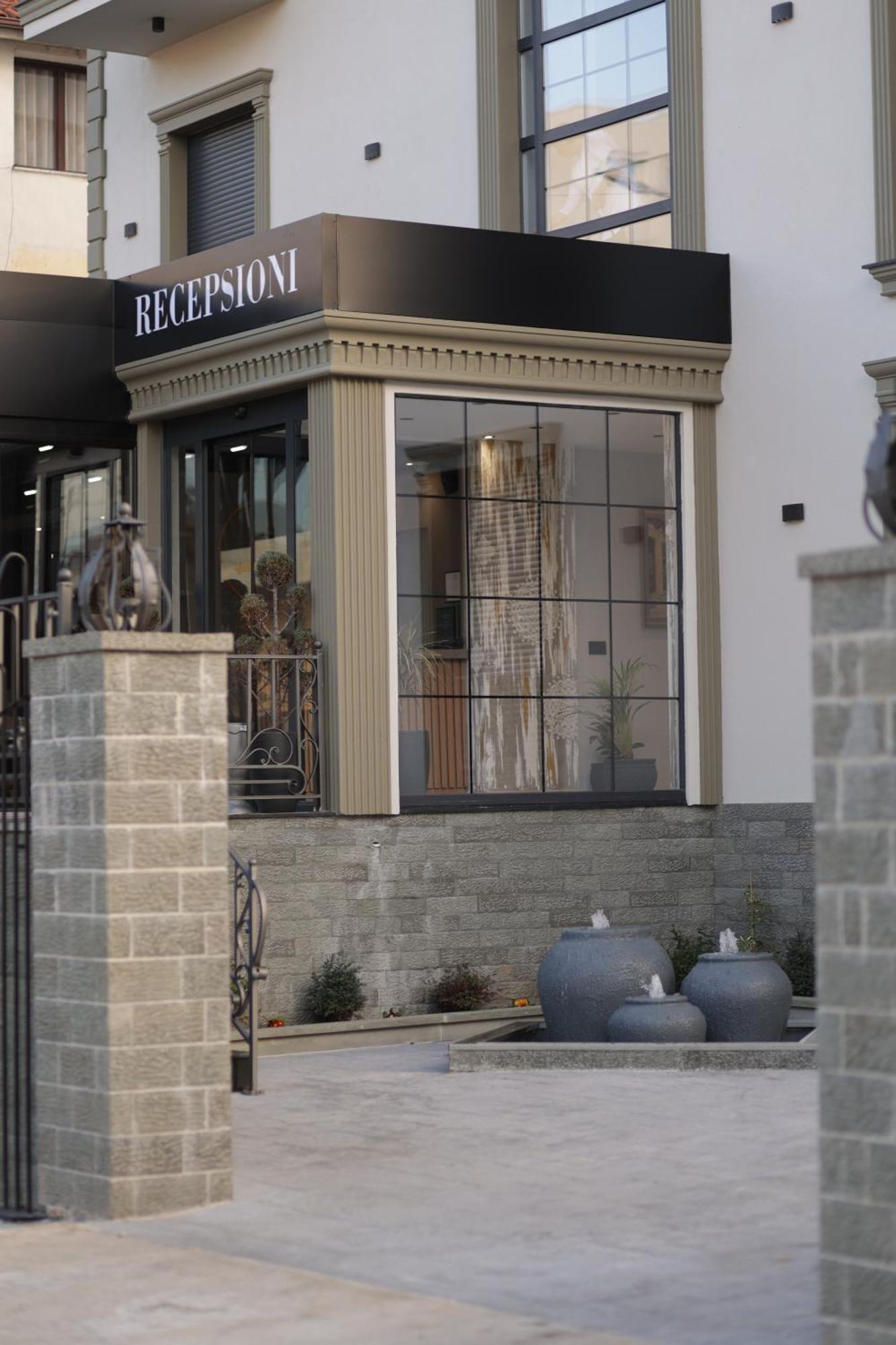 Residence Inn Tirana Exterior photo