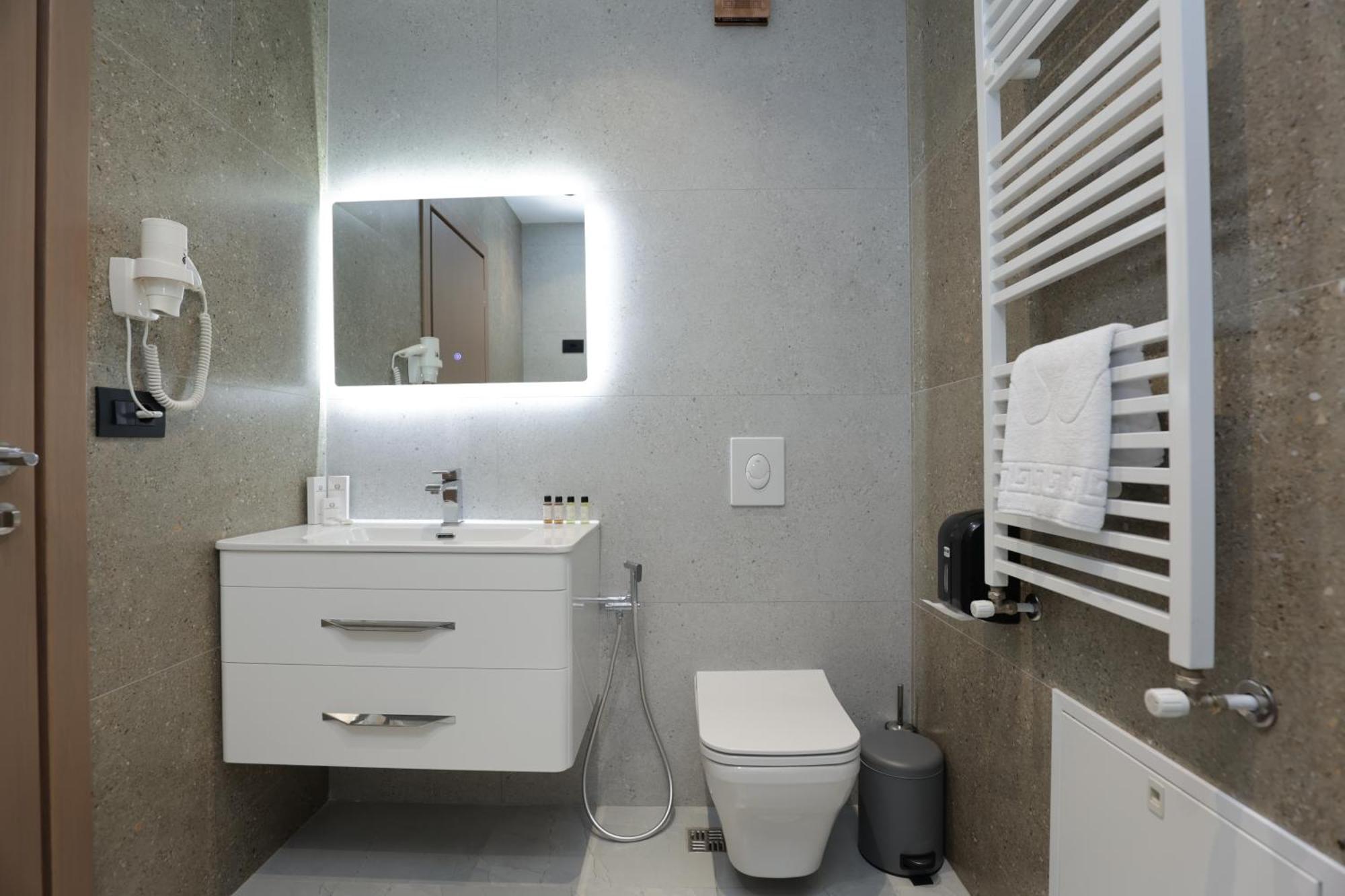 Residence Inn Tirana Exterior photo