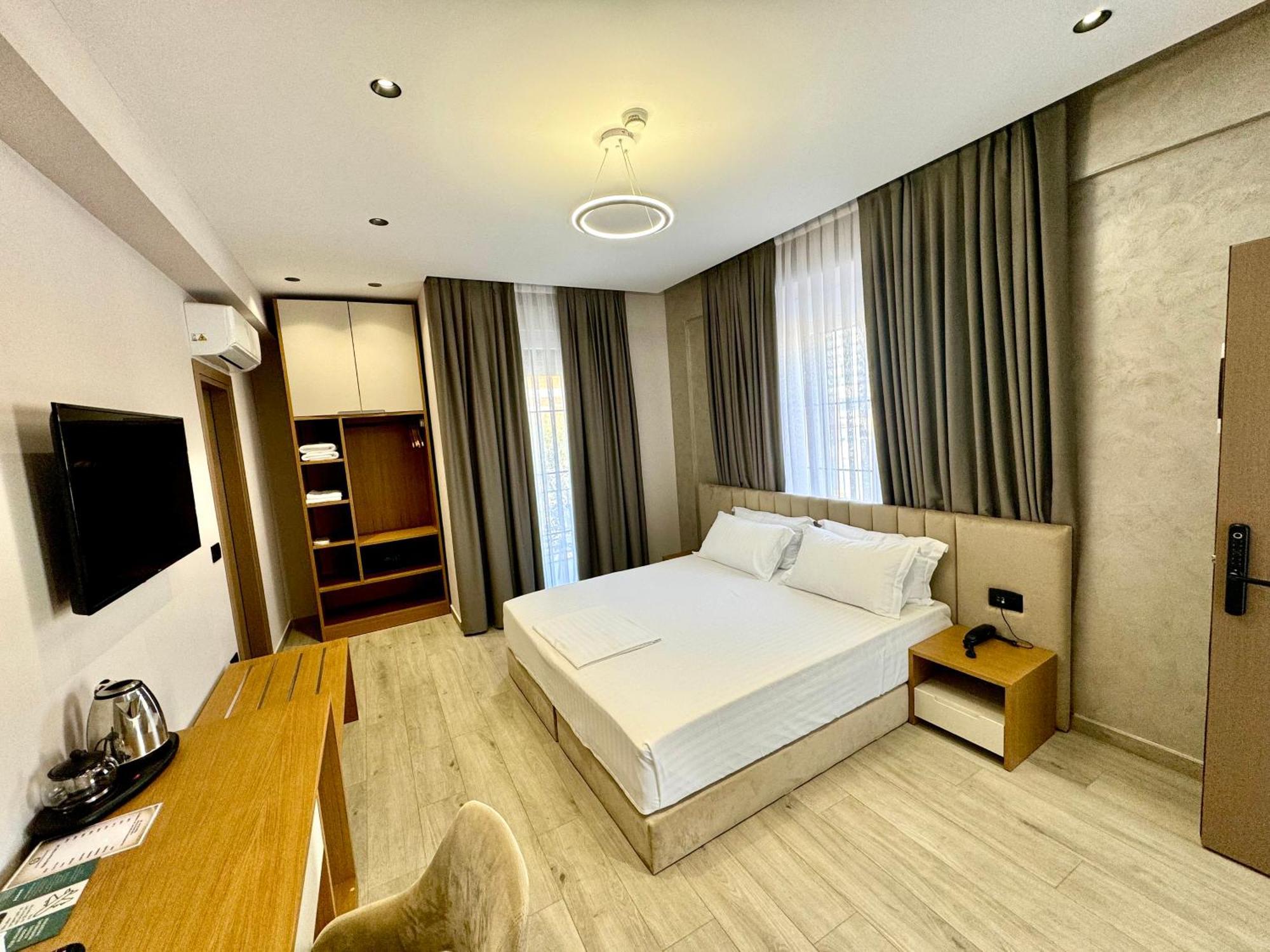 Residence Inn Tirana Exterior photo